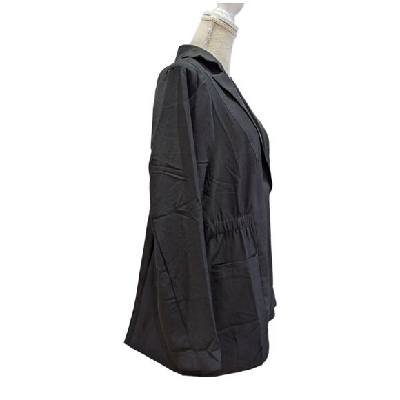 NWT Torrid Studio LS Crepe Black Cinched Waist Single Button Blazer 1X 14-16 - Picture 9 of 16
